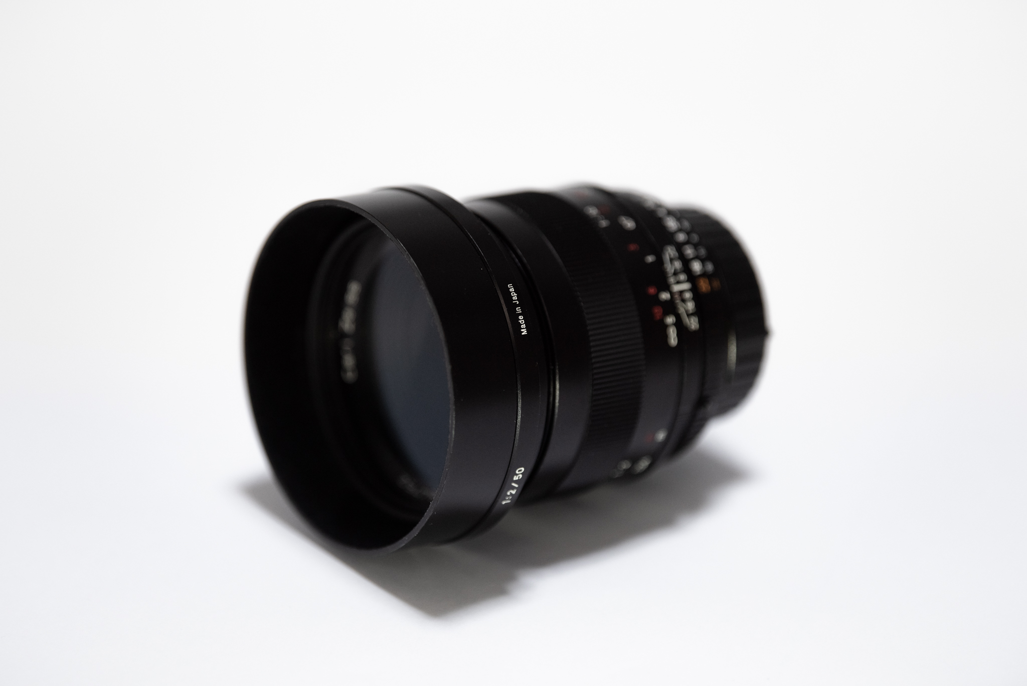 Carl Zeiss Makro-Planar T* 2/50 ZF.2の外観写真2